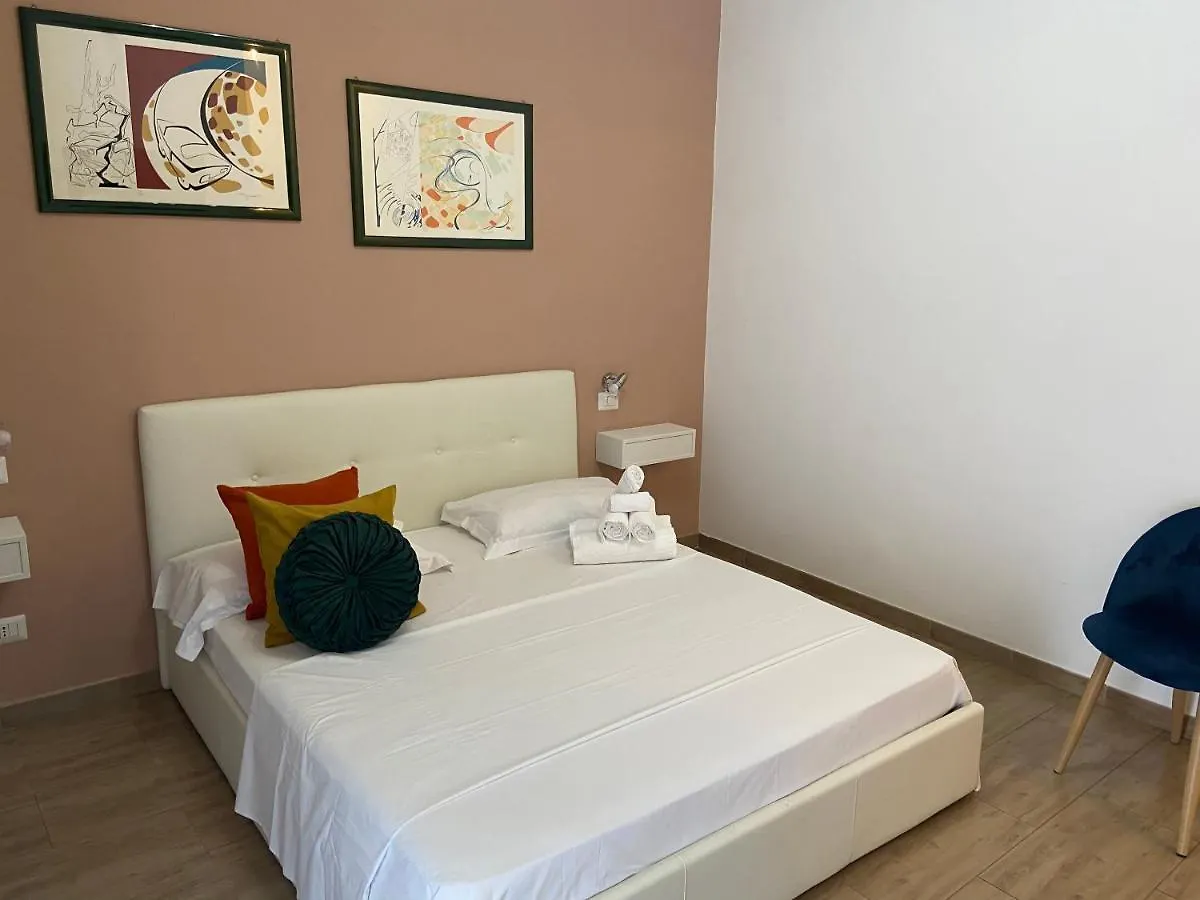 Juna'S Guest House Roma Italia