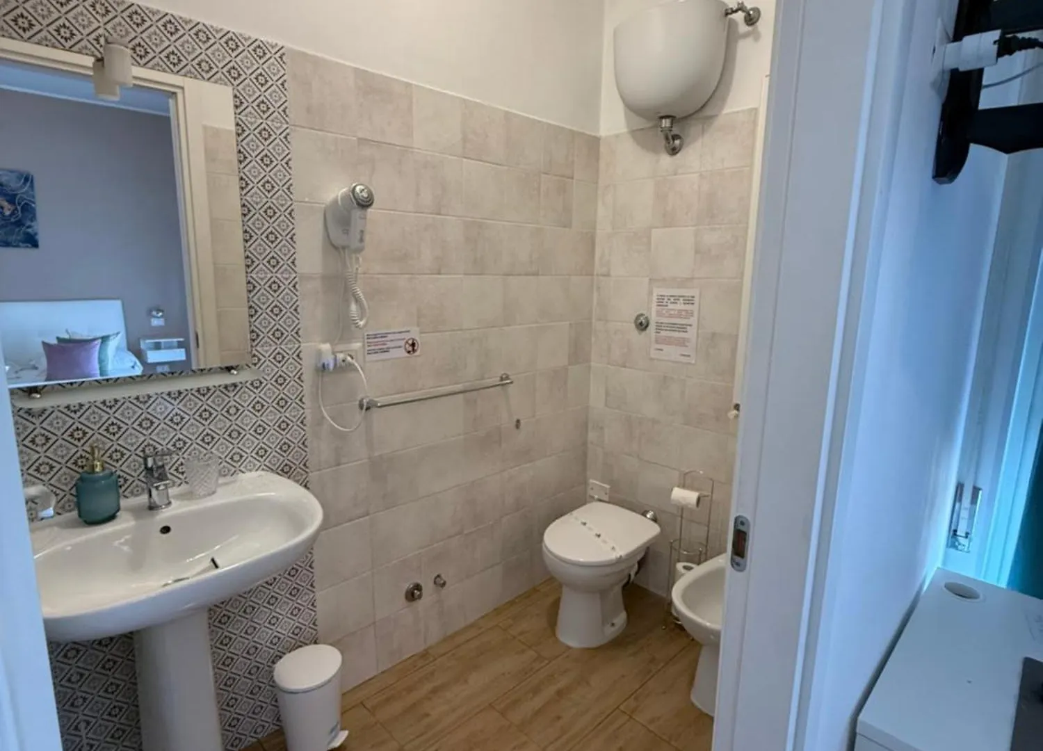Juna'S Guest House Ρώμη Ιταλία