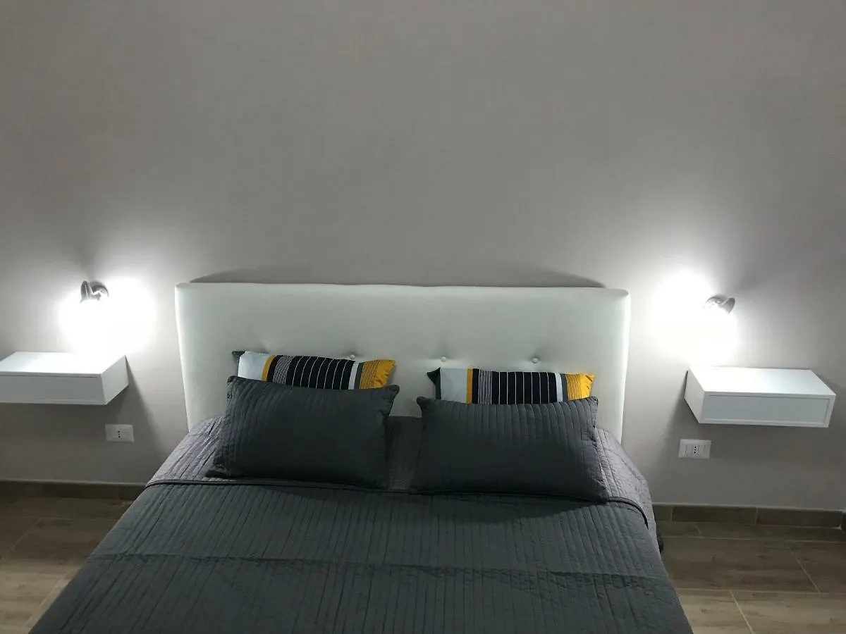 Juna'S Guest House Ρώμη